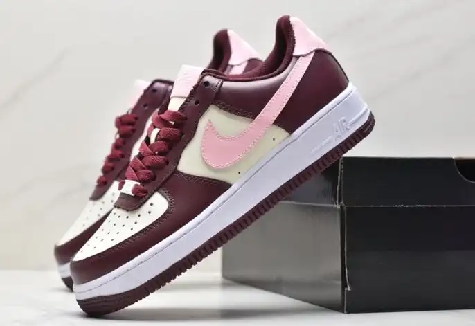 hype Nike Air Force 1