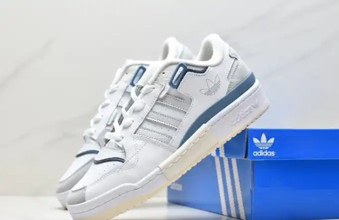 hype Adidas Sneakers