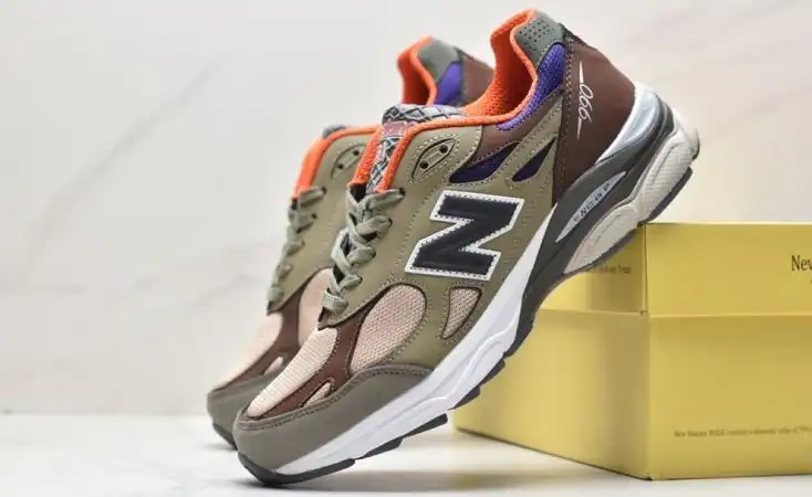 hype New Balance Sneakers