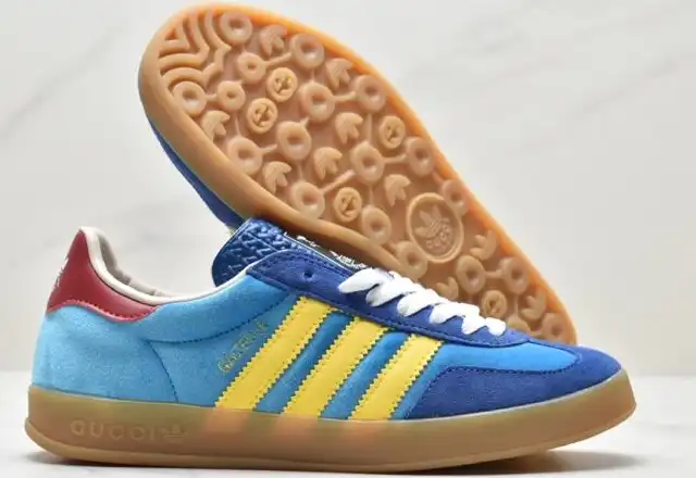 hype Adidas Sneakers