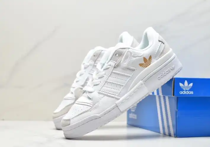 hype Adidas Sneakers