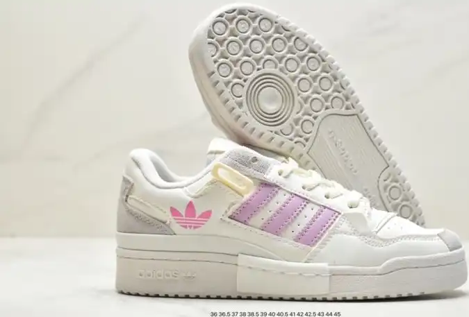 hype Adidas Sneakers