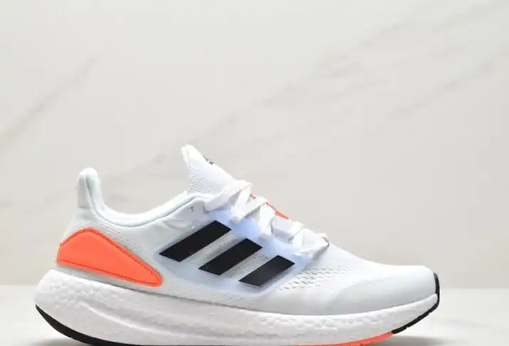 hype Adidas Sneakers