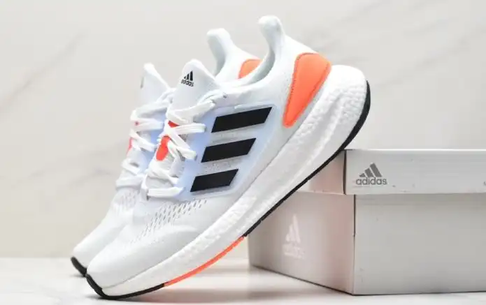 hype Adidas Sneakers