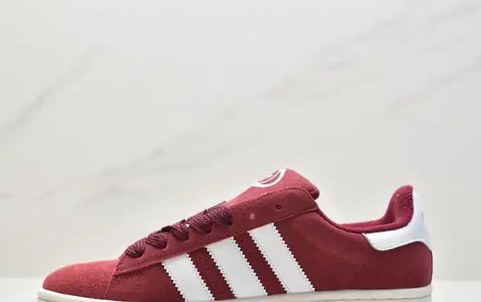 hype Adidas Sneakers