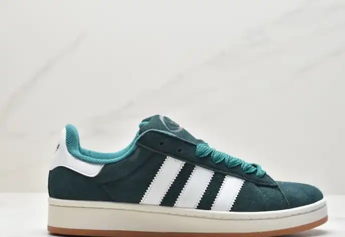 hype Adidas Sneakers