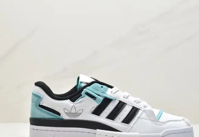 hype Adidas Sneakers