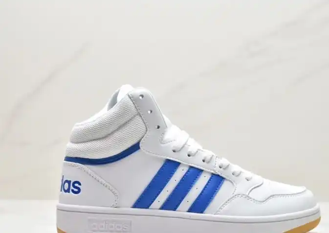 hype Adidas Sneakers