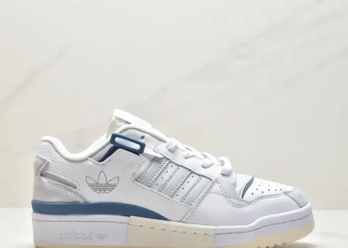 hype Adidas Sneakers