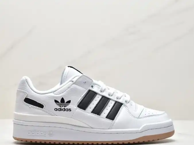 hype Adidas Sneakers