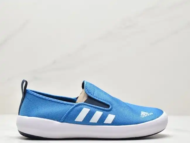 hype Adidas Sneakers