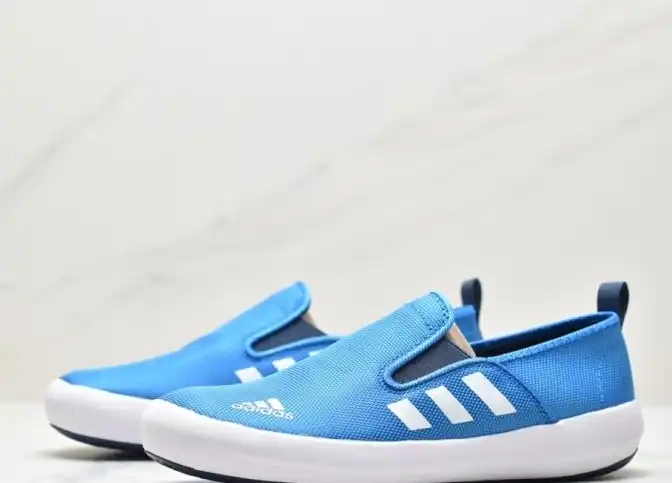 hype Adidas Sneakers