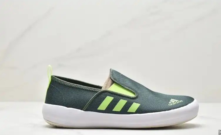 hype Adidas Sneakers