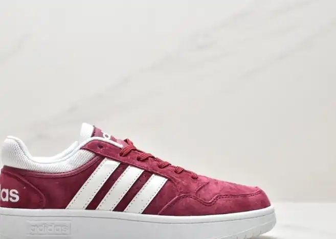 hype Adidas Sneakers