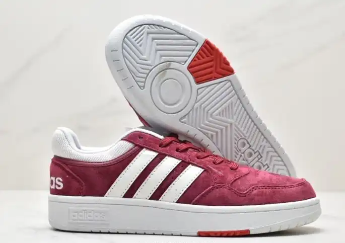 hype Adidas Sneakers