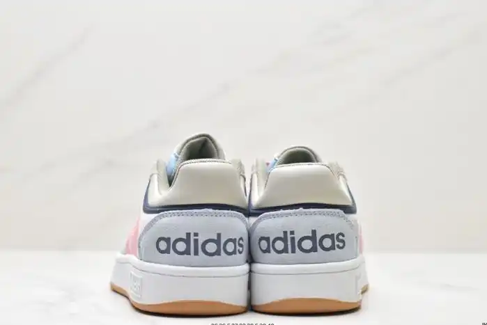 hype Adidas Sneakers