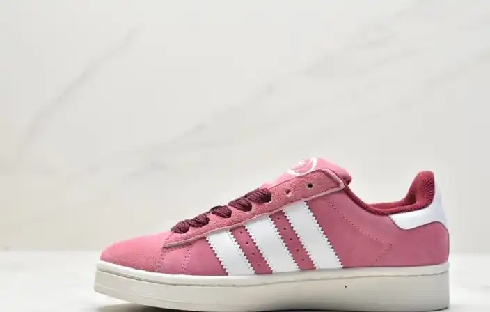 hype Adidas Sneakers