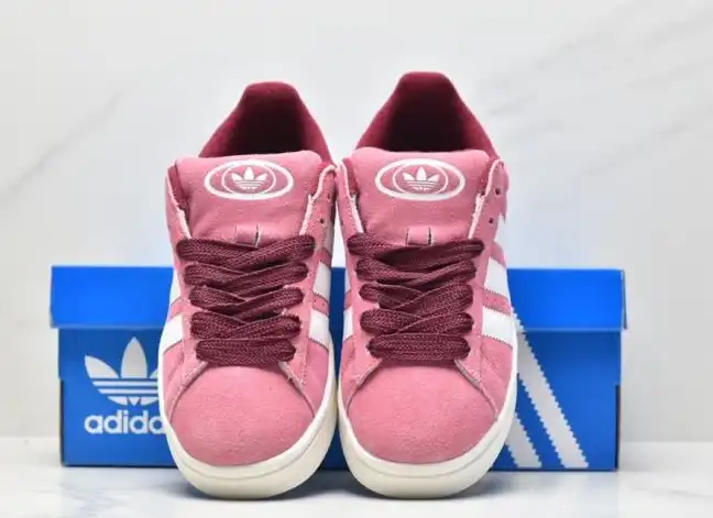 hype Adidas Sneakers