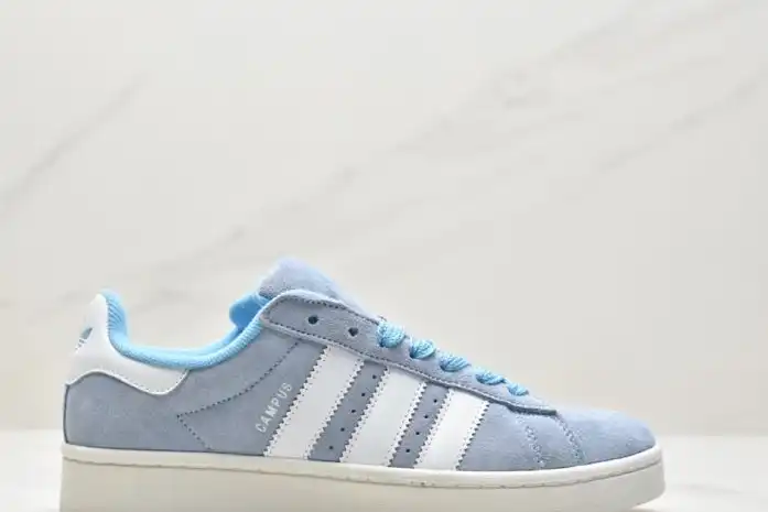 hype Adidas Sneakers