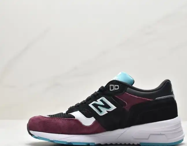 hype New Balance Sneakers