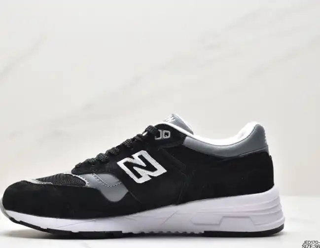 hype New Balance Sneakers