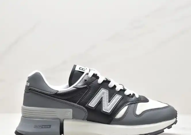 hype New Balance Sneakers