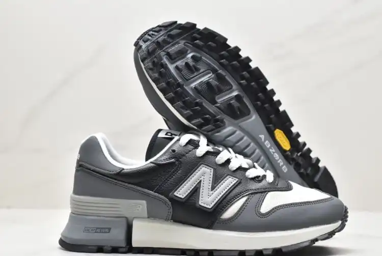 hype New Balance Sneakers