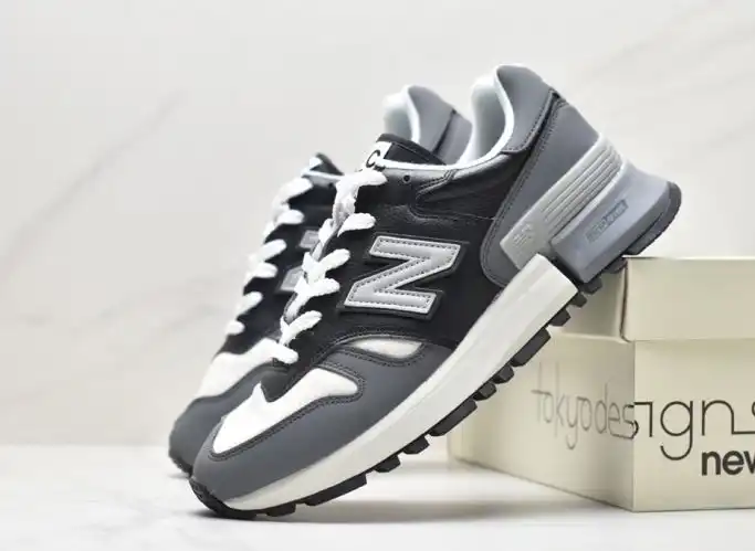 hype New Balance Sneakers