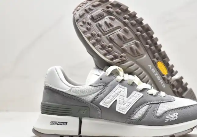 hype New Balance Sneakers