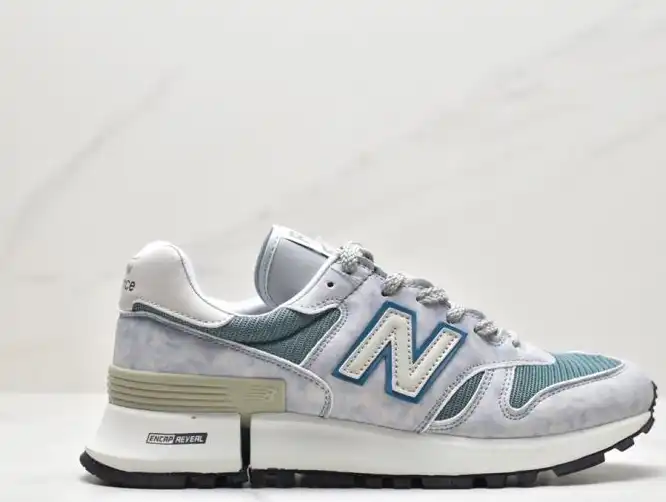 hype New Balance Sneakers