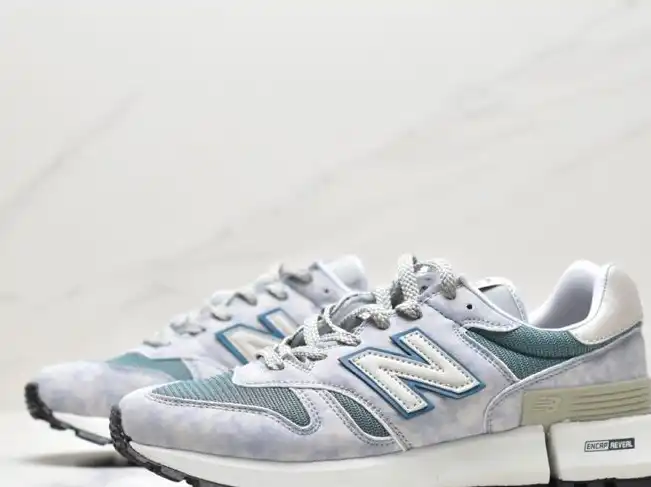 hype New Balance Sneakers