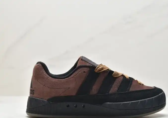 hype Adidas Sneakers