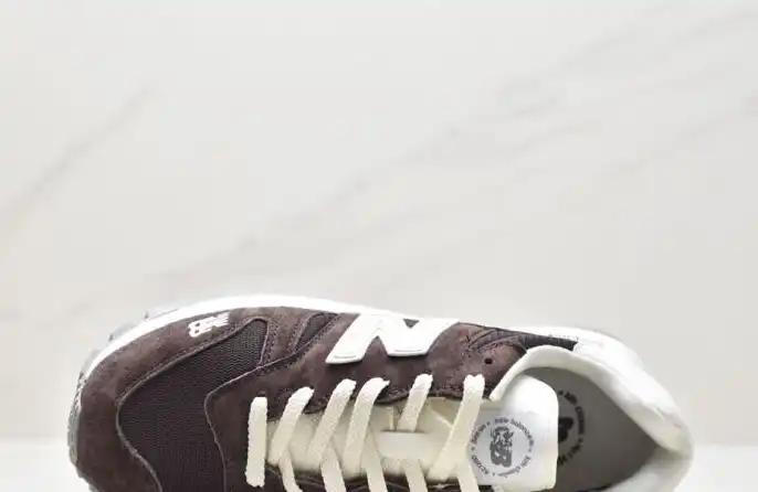 hype New Balance Sneakers