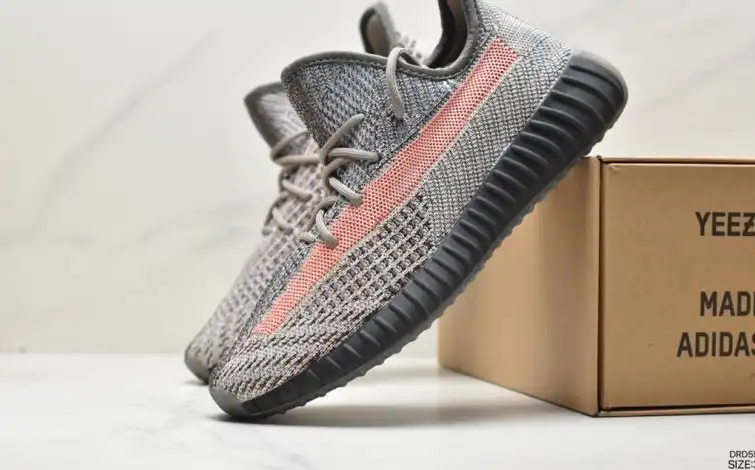 hype Adidas Yeezy Boost