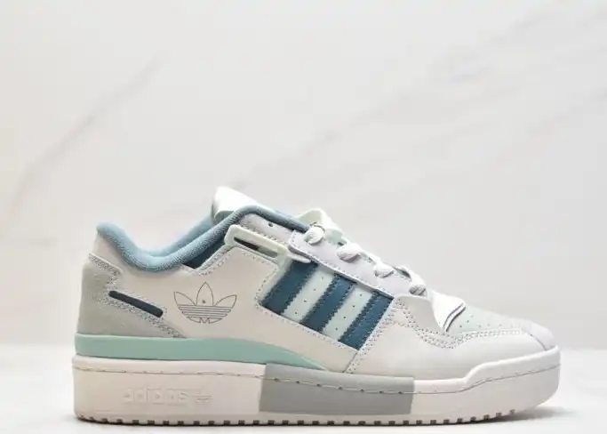 hype Adidas Sneakers