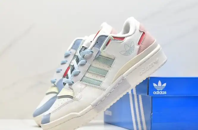 hype Adidas Sneakers