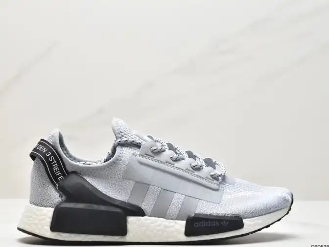 hype Adidas Sneakers