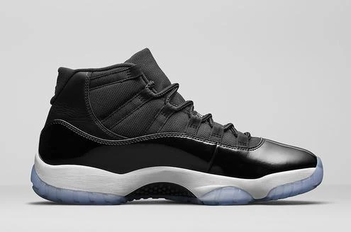 AIR JORDAN 11 “SPACE JAM” Women-1
