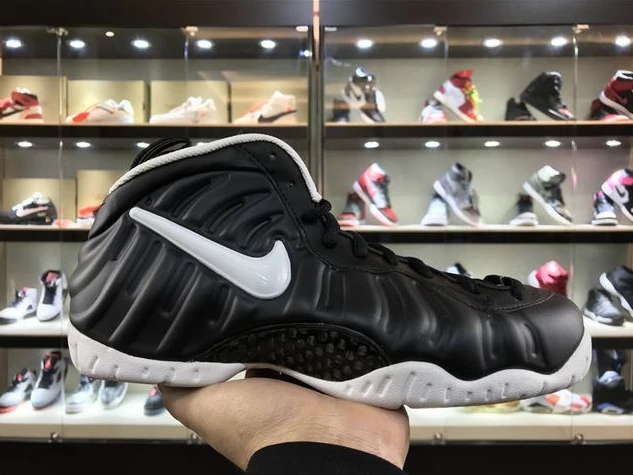 Air Foamposite Black White-1