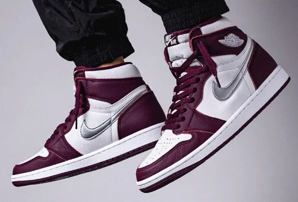 Air Jordan 1 High OG Bordeaux