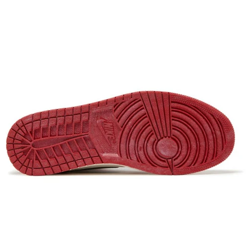 Air Jordan 1 High OG Chicago Lost Found