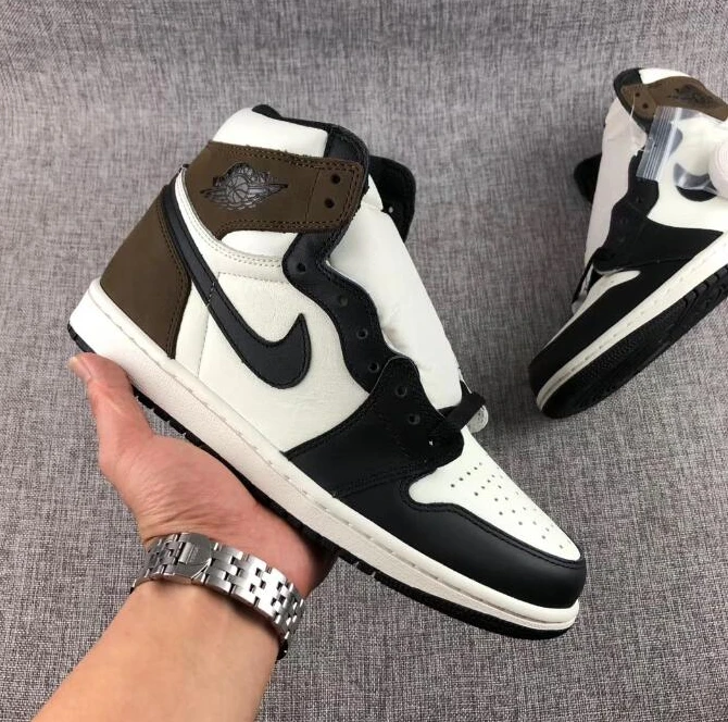 Air Jordan 1 High OG Dark Mocha-1
