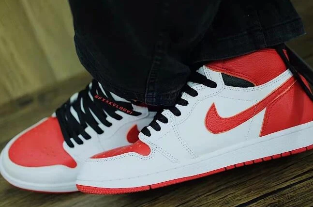 Air Jordan 1 High OG Heritage