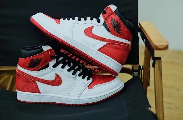 Air Jordan 1 High OG Heritage