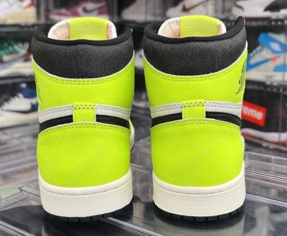 Air Jordan 1 High OG Volt
