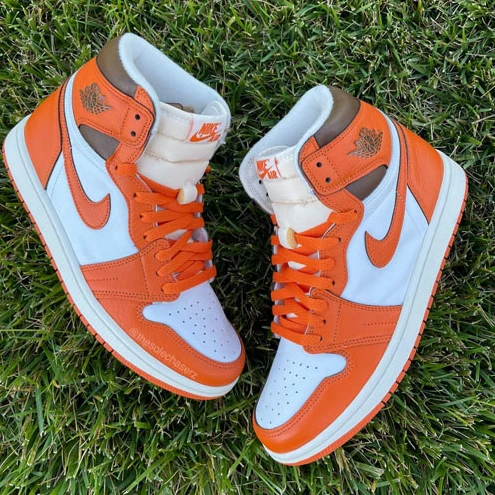 Air Jordan 1 High OG WMNS Starfish