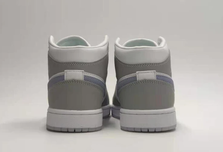 Air Jordan 1 Ice Ash
