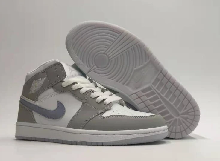 Air Jordan 1 Ice Ash