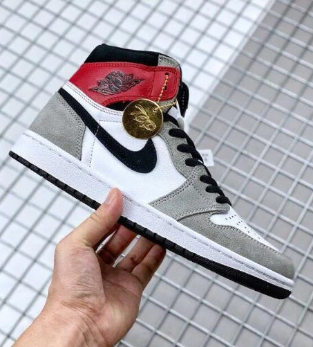 Air Jordan 1 Light Smoke Grey-1