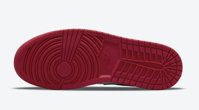 Air Jordan 1 Low Bred Toe